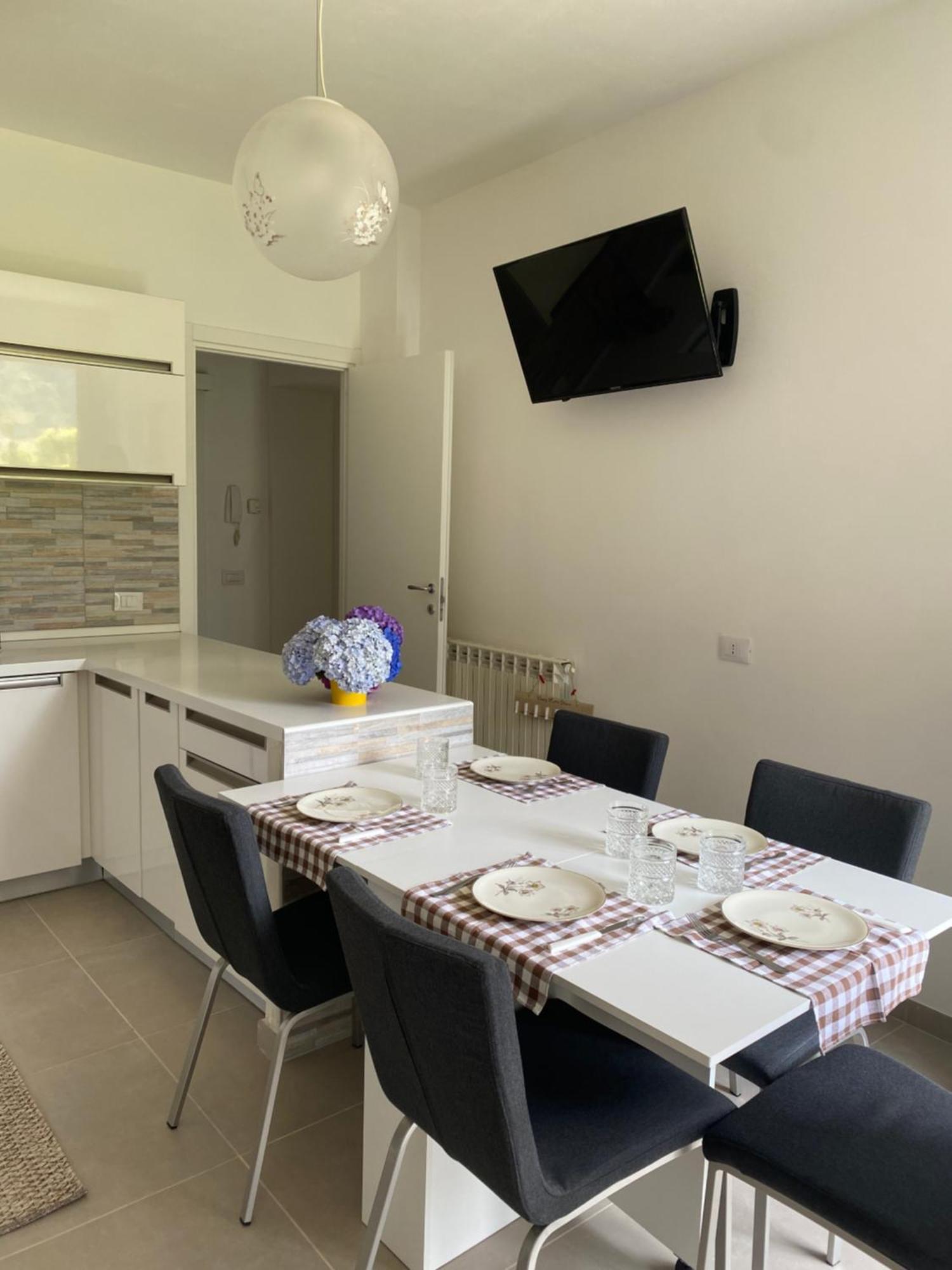 Luna Apartment Verbania Ngoại thất bức ảnh