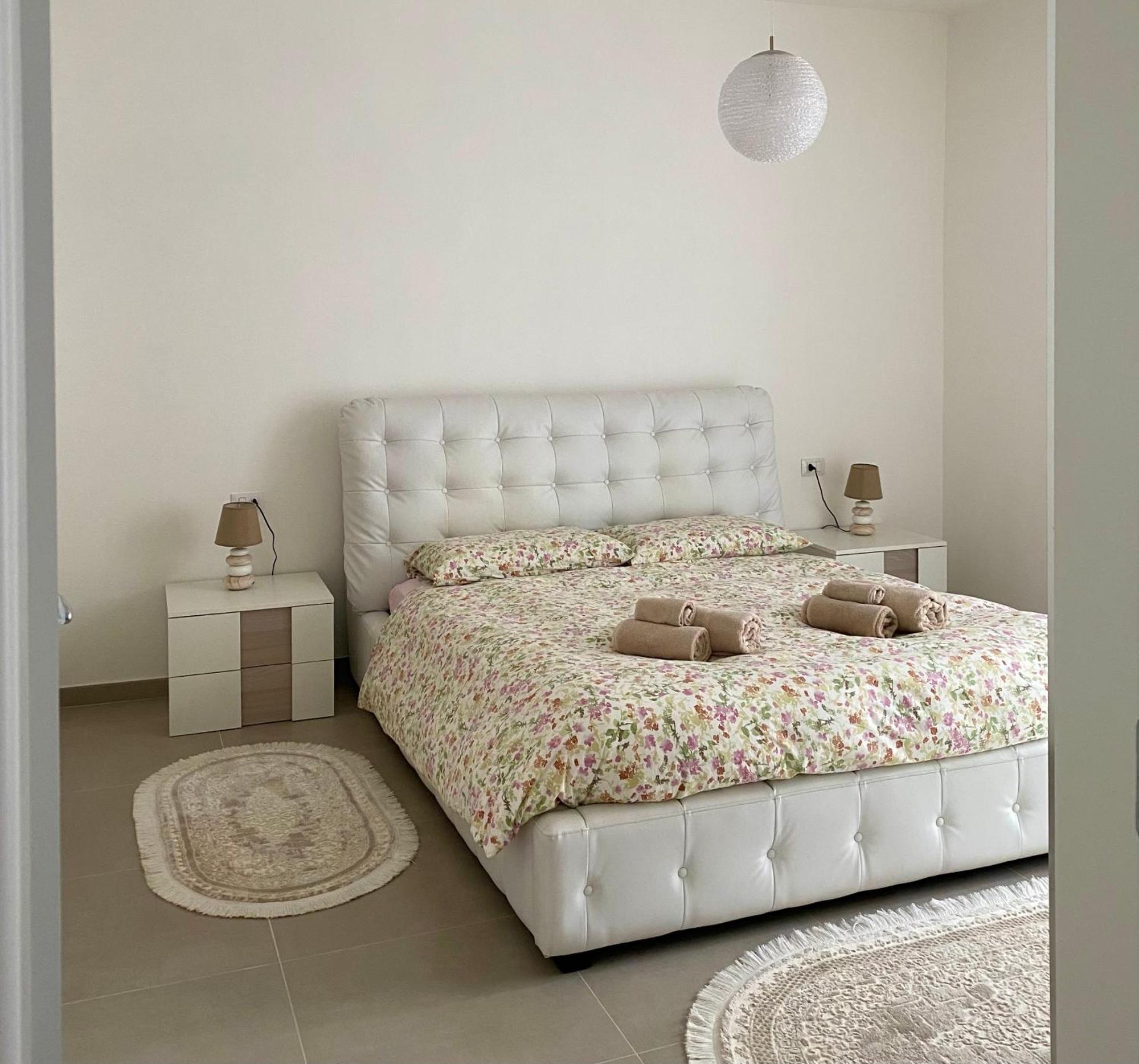 Luna Apartment Verbania Ngoại thất bức ảnh