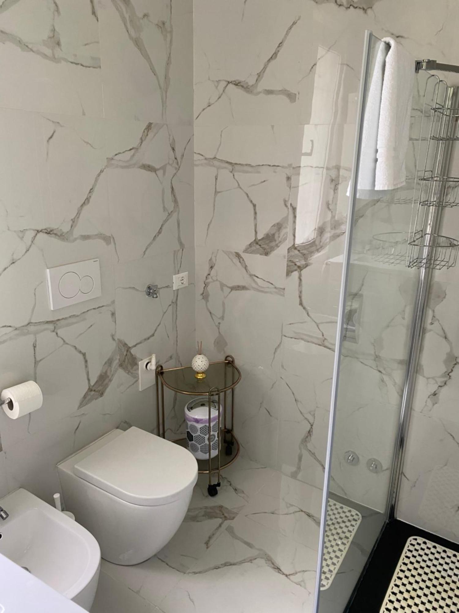 Luna Apartment Verbania Ngoại thất bức ảnh